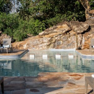 Tuli Safari Lodge Mashatu — Bank of the Limpopo River, sandstone outcrops, Northern Tuli Game Reserve