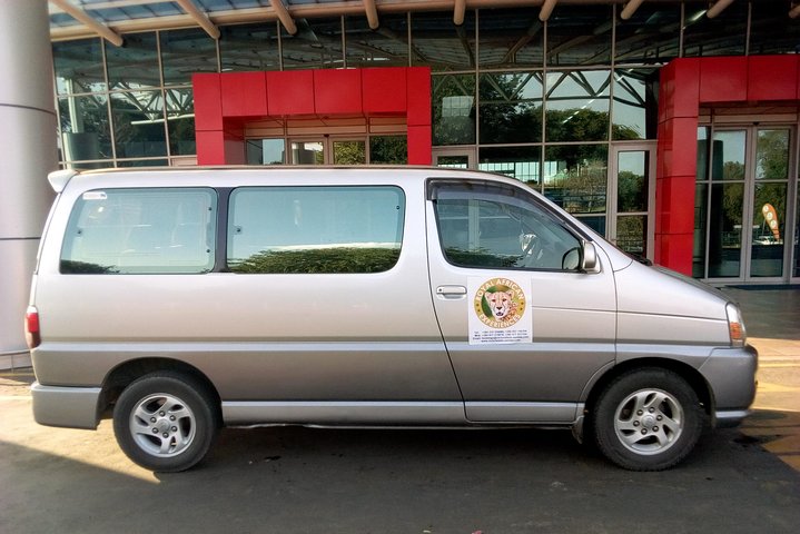 Kasane & Kasane International airport Shuttles (BBK)