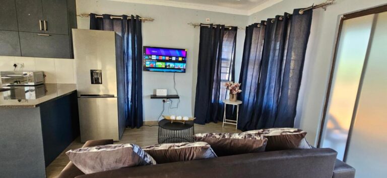 BlissfulBreeze Stays Palapye, Palapye - property photograph 1