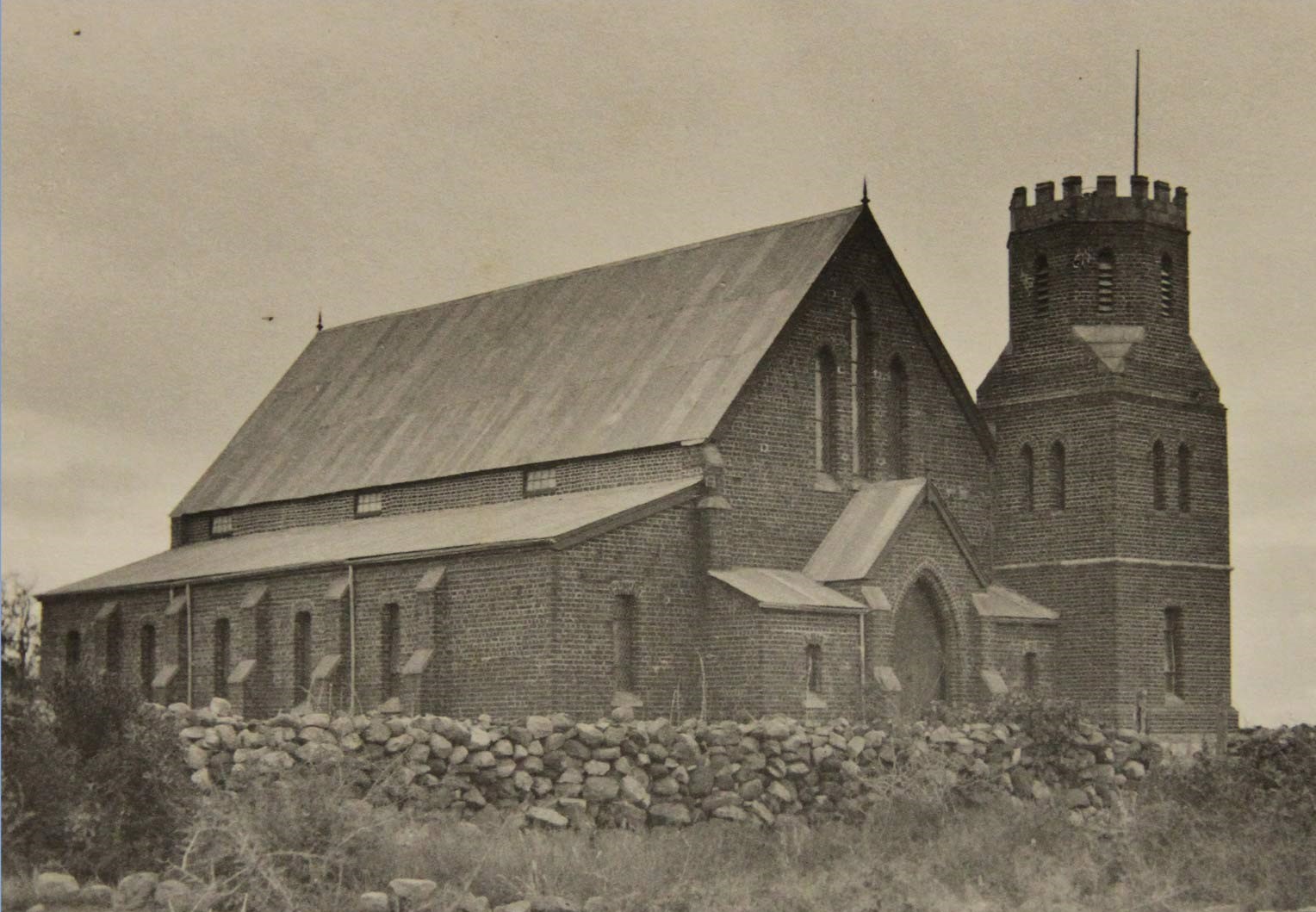 The church at Old Palapye photographed in 1895, now a ruin outside the modern town