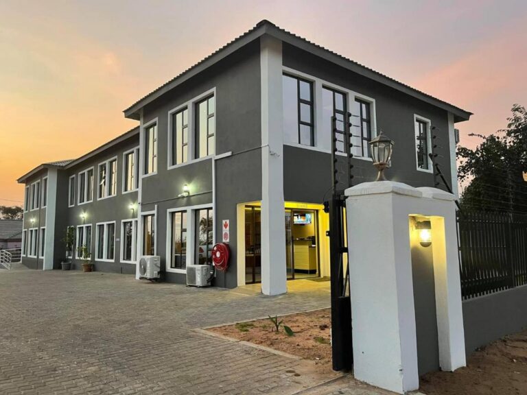 Starlight Guest Inn, Kasane - property photograph 1