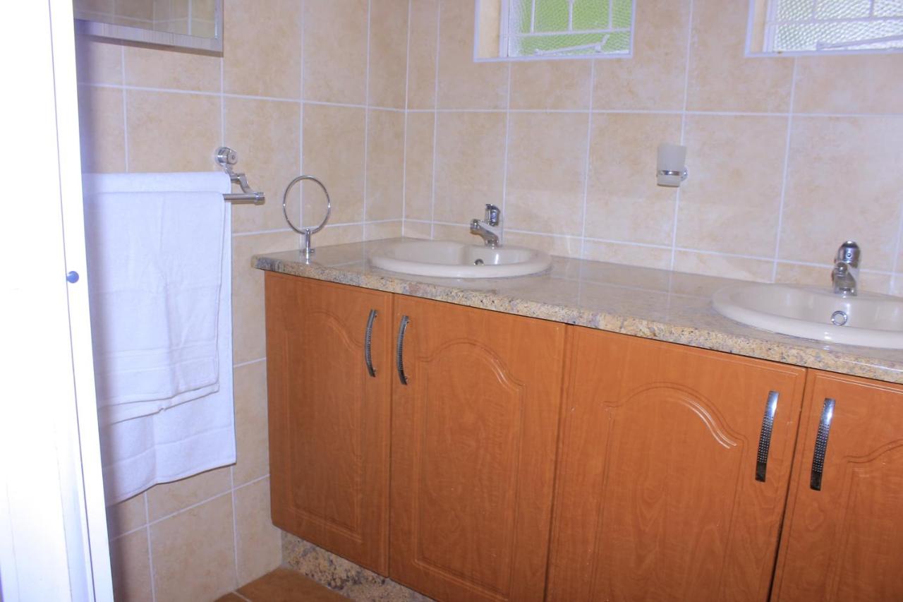 Villa Central, Francistown - property photograph 3