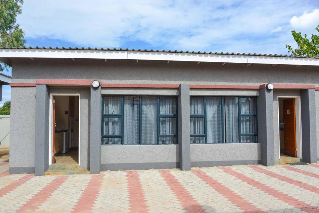 Living Waters Guest House