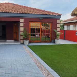 Royal Inn Boutique Lodge