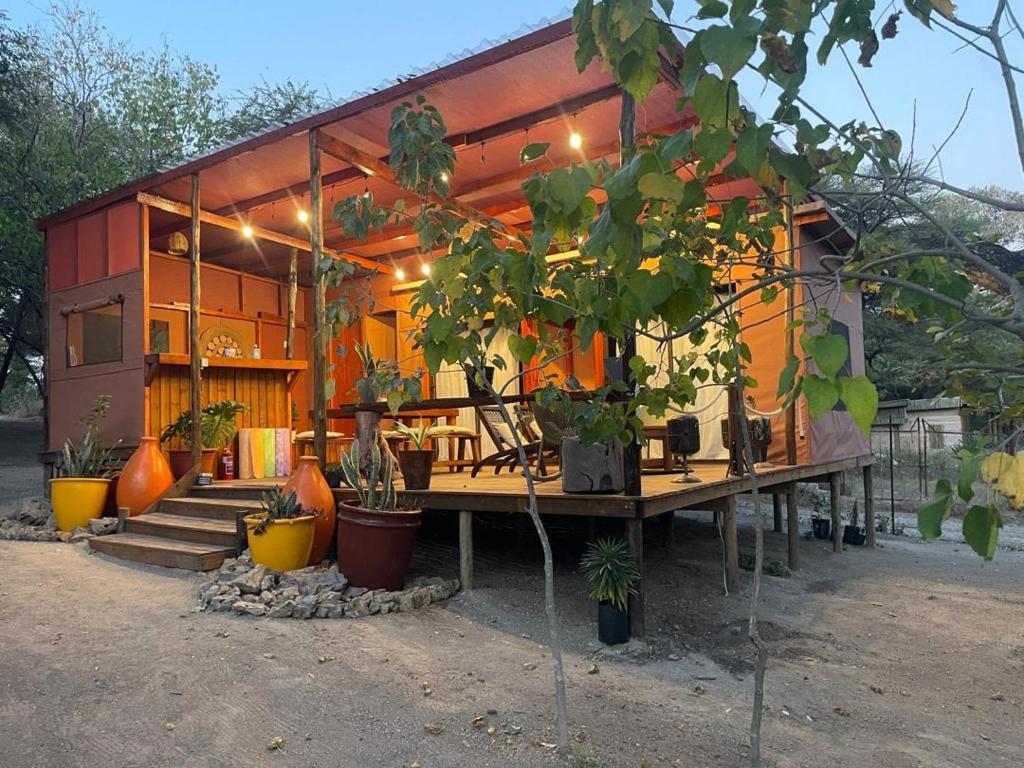 Terracotta River Hideaway The Deck