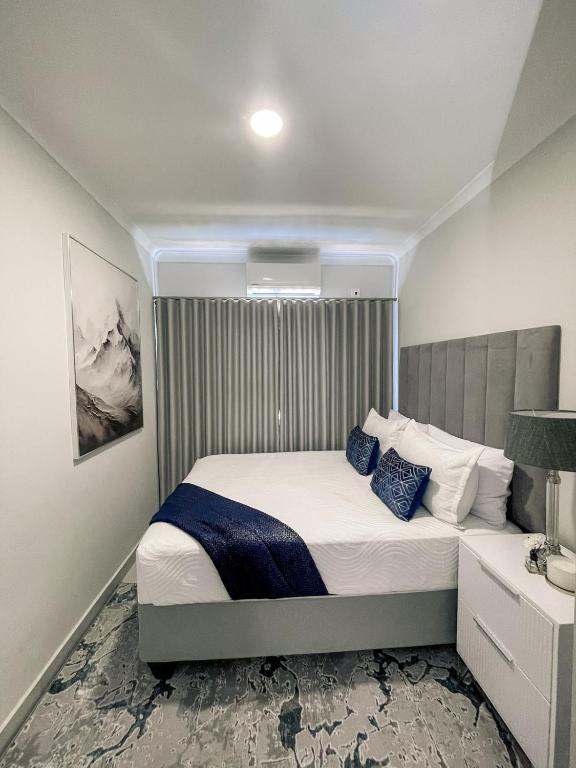 The Crown Apartments Sarona Kappa